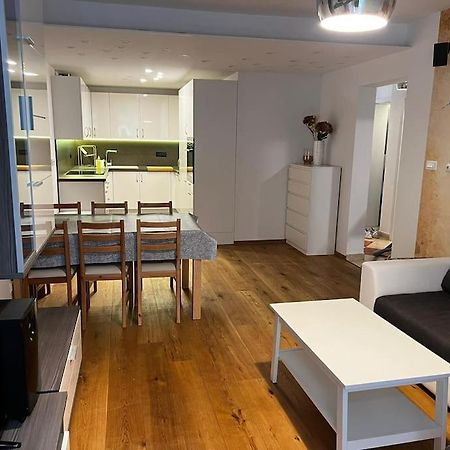 Porec, Tolle 3 Zi-Whg, Sehr Zentral, Top Zustand! Mit Internet Und W-Lan! Exterior photo
