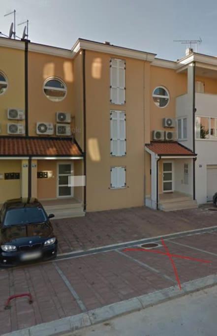 Porec, Tolle 3 Zi-Whg, Sehr Zentral, Top Zustand! Mit Internet Und W-Lan! Exterior photo